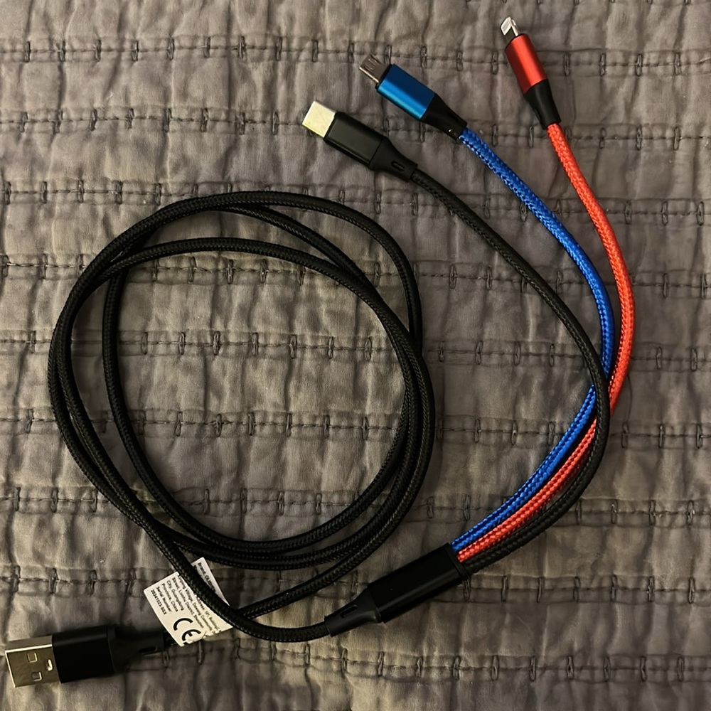 🎁 3-in-1 Multi Charging Cable, NWT - Picture 11 of 12